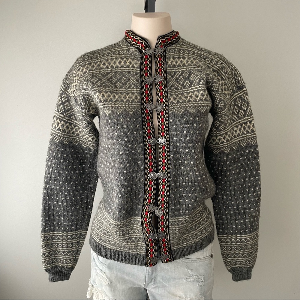 Vintage Norwegian Setesdal 100% Wool Knit Cardigan Sweater Norway Fair Isle